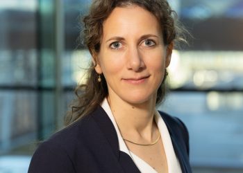 DLL Intends to Appoint Yocarini CEO to Replace van Kemenade