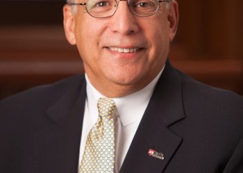 U.S. Bank Equipment Finance Leader Cracchiolo to Retire in July