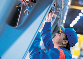 Mullen Automotive Partners with Phenix to Develop Truck Body for Class 3 EV