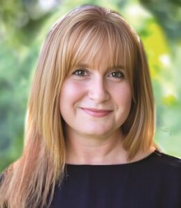 2024 Current Leader Icon: Jen Martin — Combining Equipment Finance, Technology and DE&I Leadership 1 Martin Jen 2024 300x345 1 261x300 1