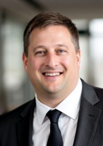 Andrew Cotter at 400