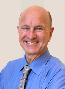 Bruce Winter Headshot2 at 400