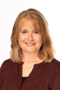 Jen Martin headshot at 400