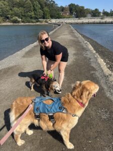 Jen with the dogs at 500