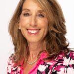 Lisa Fleischer Headshot 2025 at 300